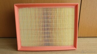 Vzduchový filtr MANN C24036 (Citroën/Opel/Peugeot) - 4