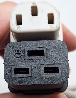 Nápájecí a prodlužovací kabely 230V - 4