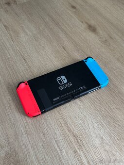 Nintendo Switch - 4