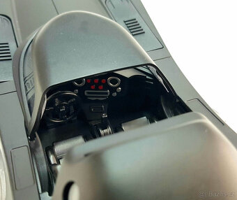 1:18 Batmobile 1989 Model Car with Sound Light - 4
