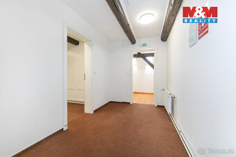 Pronájem kancelářského prostoru, 93 m², Žatec, nám. Svobody - 4