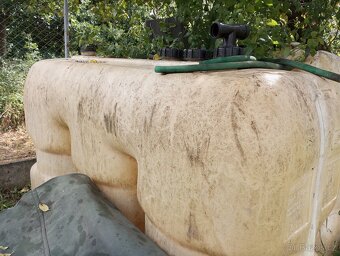 2 nádrže na vodu - 4