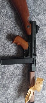 Thompsona AIROSOFT - 4