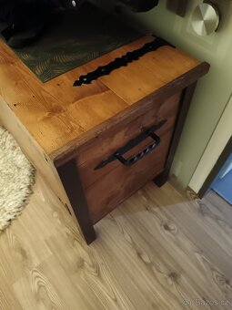 Stará velká truhla - 4