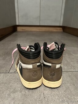 “Nike Air Jordan 1 High - Travis Scott Dark Mocha” - 4