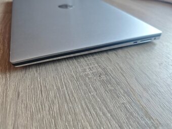 Dell Precision 5560 i5-11500H 16GB 512GB - 4