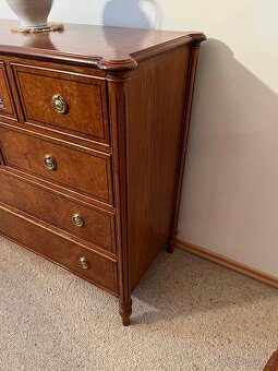 Komoda a 2 noční stolky - 4