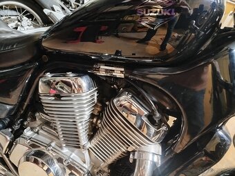Suzuki VS 600GL Intruder - 4