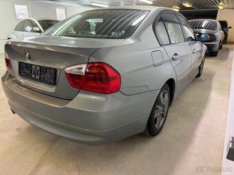 BMW 316i E90 - 4