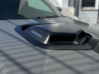 Pronájem vozu Dodge Challenger 5.7 HEMI Shaker - 4