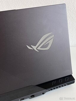 ASUS ROG STRIX G15 s origo krabicí - 4