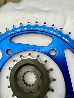 řetězová sada Suzuki GSXR - 4