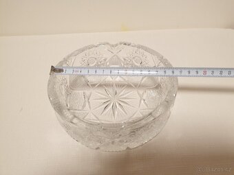 Popelník z broušeného skla - 4