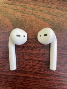 Apple AirPods 2. Generace - 4