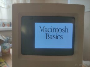 Apple Macintosh Classic - 4