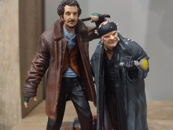 Home alone/Sám doma - 4