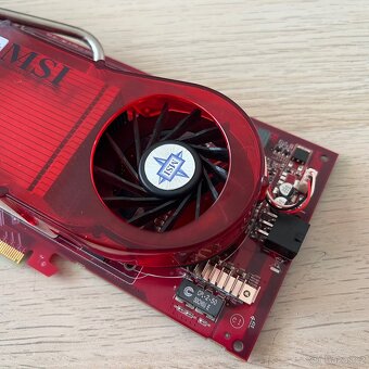 hrafické karta msi x1950 pro - 4