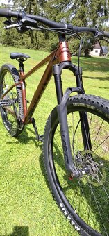 Prodám kolo Giant fathom 29 1 M, výborný stav - 4