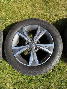 Alu TOYOTA C-HR, top stav, 215/60 R17 - 4