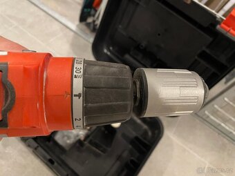AKU vrtačka s příklepem Black & Decker 18V, 1,7Ah - 4