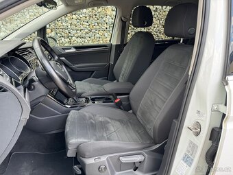 Volkswagen Touran 1,5 TSI/110kW DSG R-Line 7míst - 4