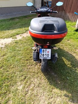 Skútr 125 ccm - 4