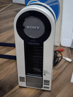 Sony PS-F9 - 4
