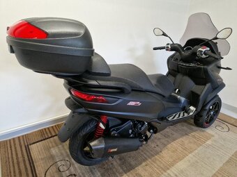 Piaggio MP3 500 hpe Zpátečka LED denní svícení AKRAPOVIČ - 4