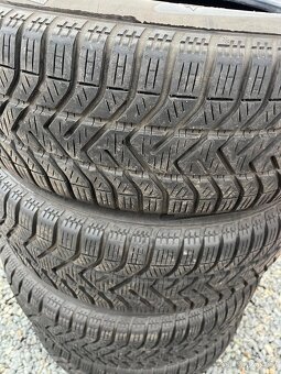 185/60R15 - 4
