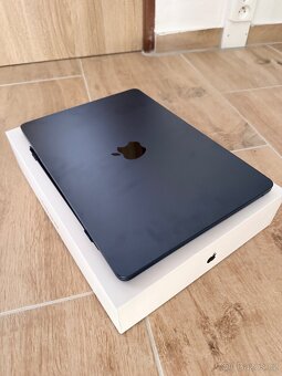 MacBook Air M2 2022 8 GB Space Gray TOP stav - 4