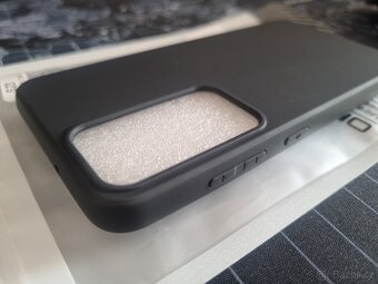 POUZDRO A SKLA NA SAMSUNG S23 - 4