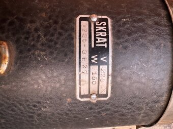 Starý vysavač Skrat - 4