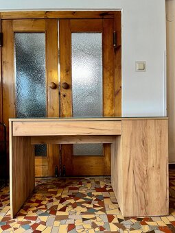 Kancelářský stůl - 4