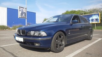 BMW E39 540i sedan, 4.4l V8 - 4