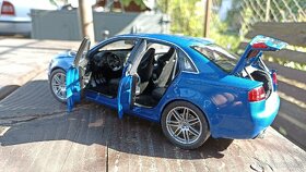 Audi rs 4 1:18  výměna - 4