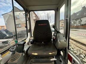Takeuchi TB125 - 4