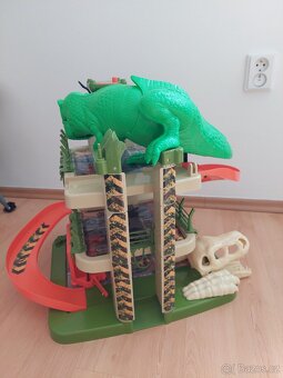 Garáž dinosaurus - 4