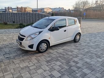 Chevrolet spark - 4