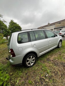 Volkswagen Touran 1.9 TDI - Na náhradní díly - 4