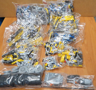 LEGO 42009 Mobilní jeřáb MK II, jako nový - 4