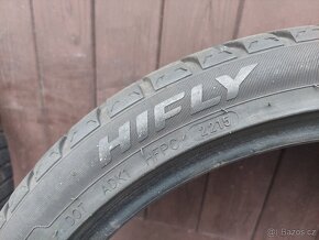 Zimni 225/40R18 HIFLY na dojetí - 4