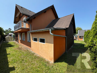 Prodej RD 4+1 s garáží a pozemkem o výměře 690 m2 v Losiné u - 4