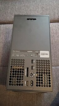 Prodám Xbox series x + 2 ovladače + bezdrátová sluchátka Mic - 4