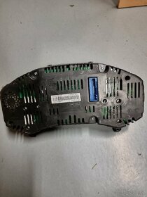 Škoda Octavia 2, tachometr, budíky - 4