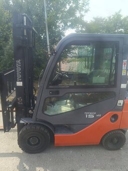 Prodám vysokozdvižný vozík Toyota - 4