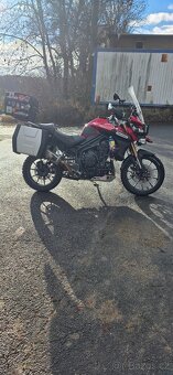 TRIUMPH 1200 EXPLORER - 4