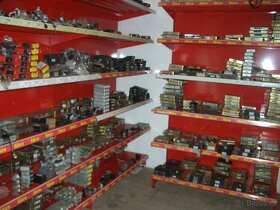 MITSUBISHI CHLADIČE,RADIÁTO,TLUMIČE, KARDANY,MOTORY,Ř.JEDNOT - 4