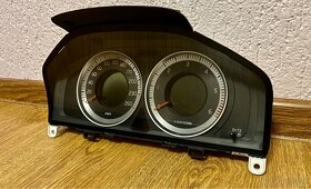 Budíky Volvo - 4