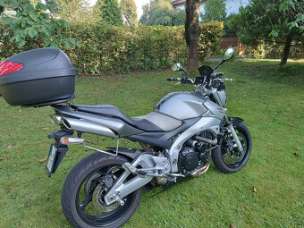 Suzuki GSR 600 - 4