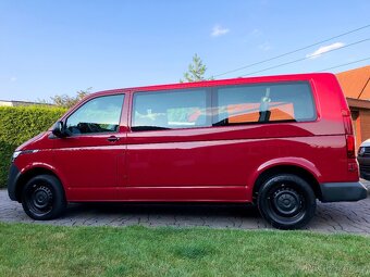 VW Transporter T6.1 LONG-135 tis.km-DPH-barva RED Multivan - 4